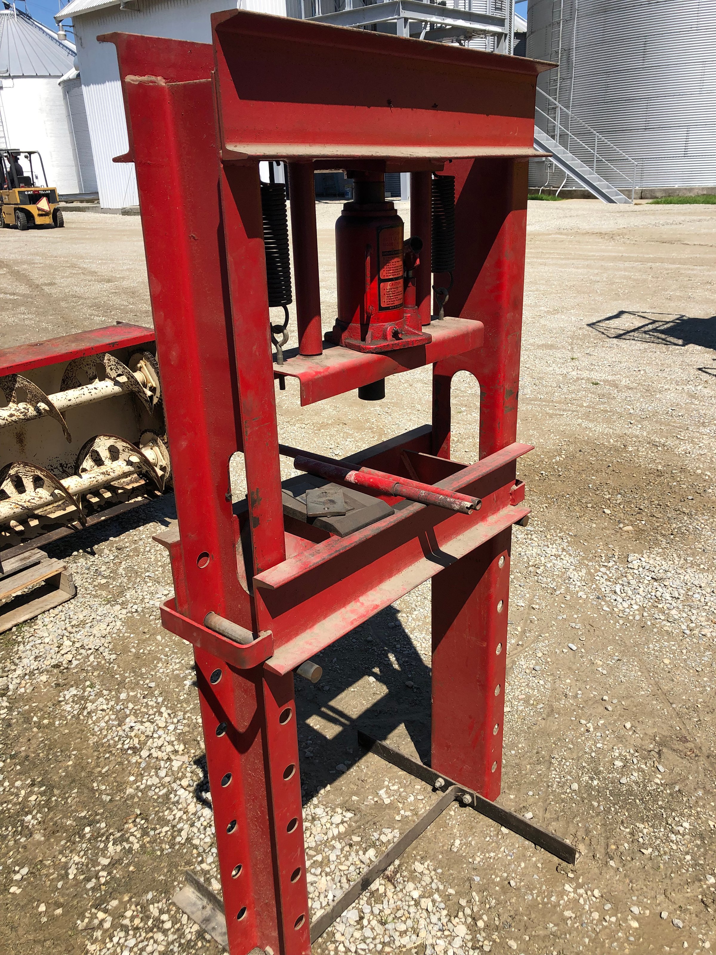 Property photo 50 - FARM EQUIPMENT & GRAIN FACILITY AUCTION IN MIAMI COUNTY, OHIO